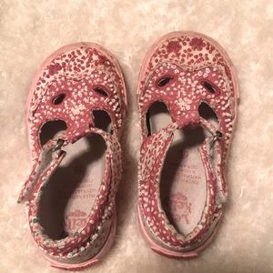 Girls Mary Janes; size 6 toddlers